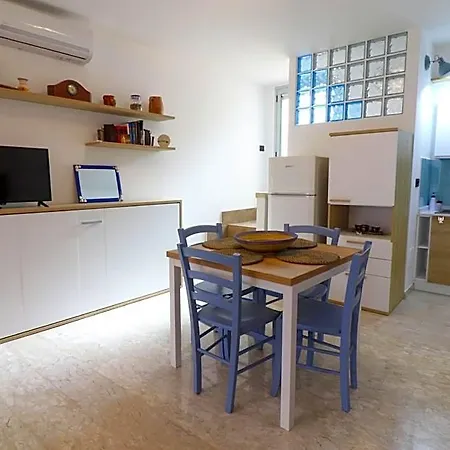 Malikas House 4*